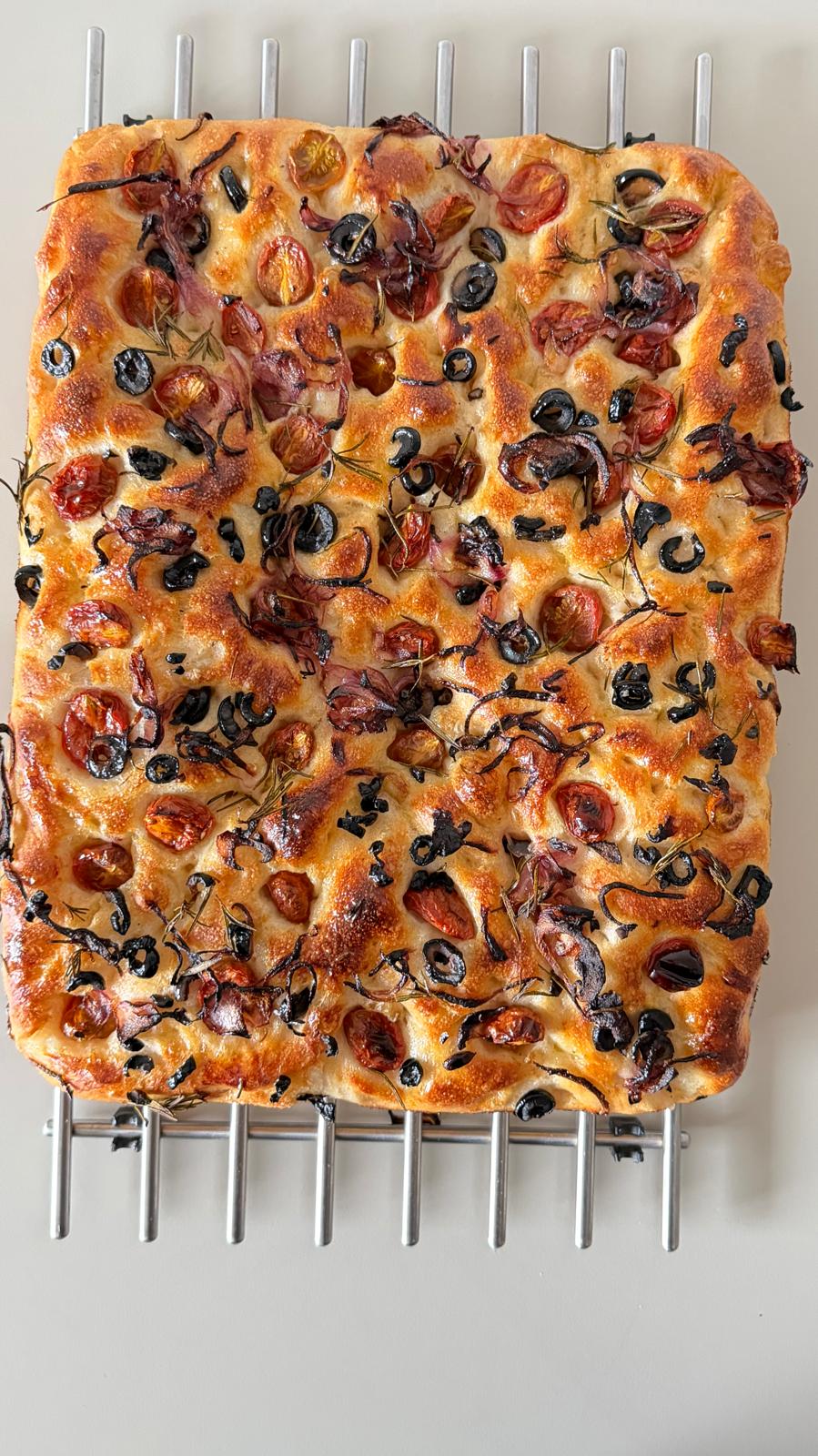 1800g %100 Ekşi Mayalı Tepsi Focaccia