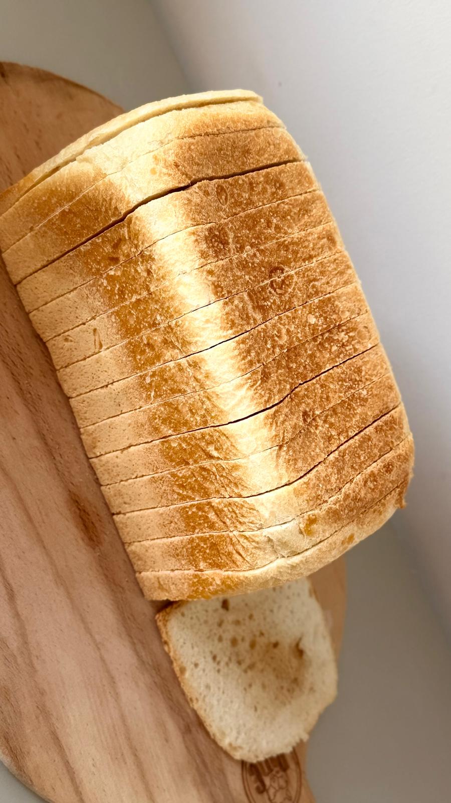 %100 Ekşi Mayalı Sütlü Tereyağlı Klasik Tost Ekmeği