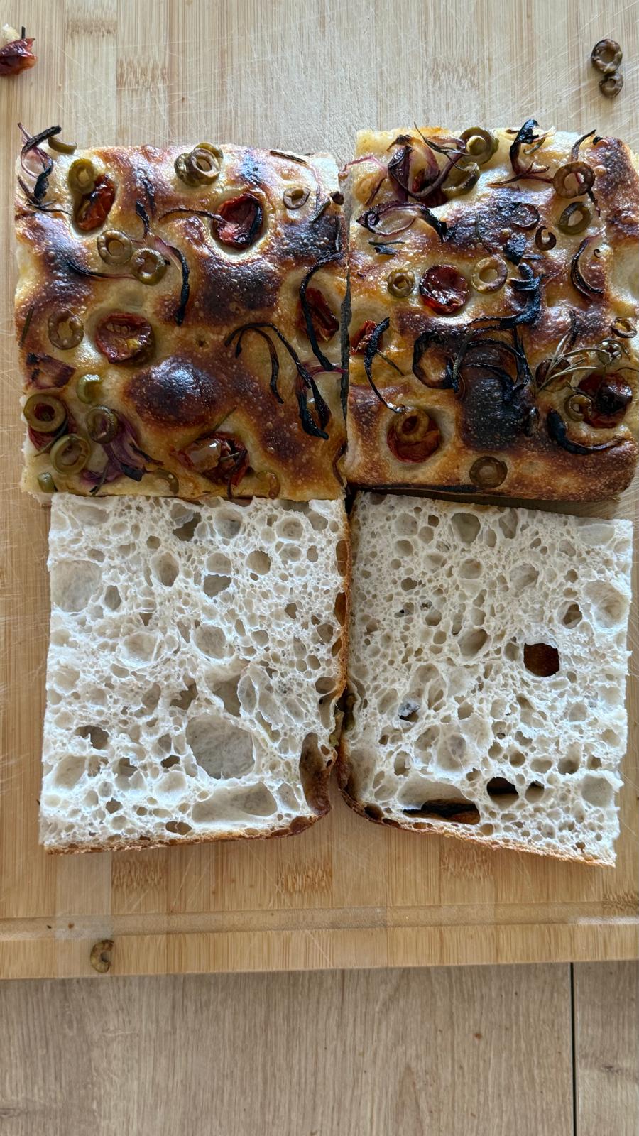 1800g %100 Ekşi Mayalı Tepsi Focaccia