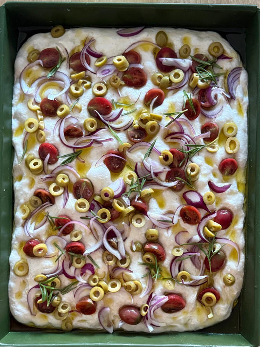 %100 Ekşi Mayalı Tepsi Focaccia